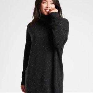 Athleta Bayshore Wool sweater XXS Black cashmere so cute! Soft and comfy top